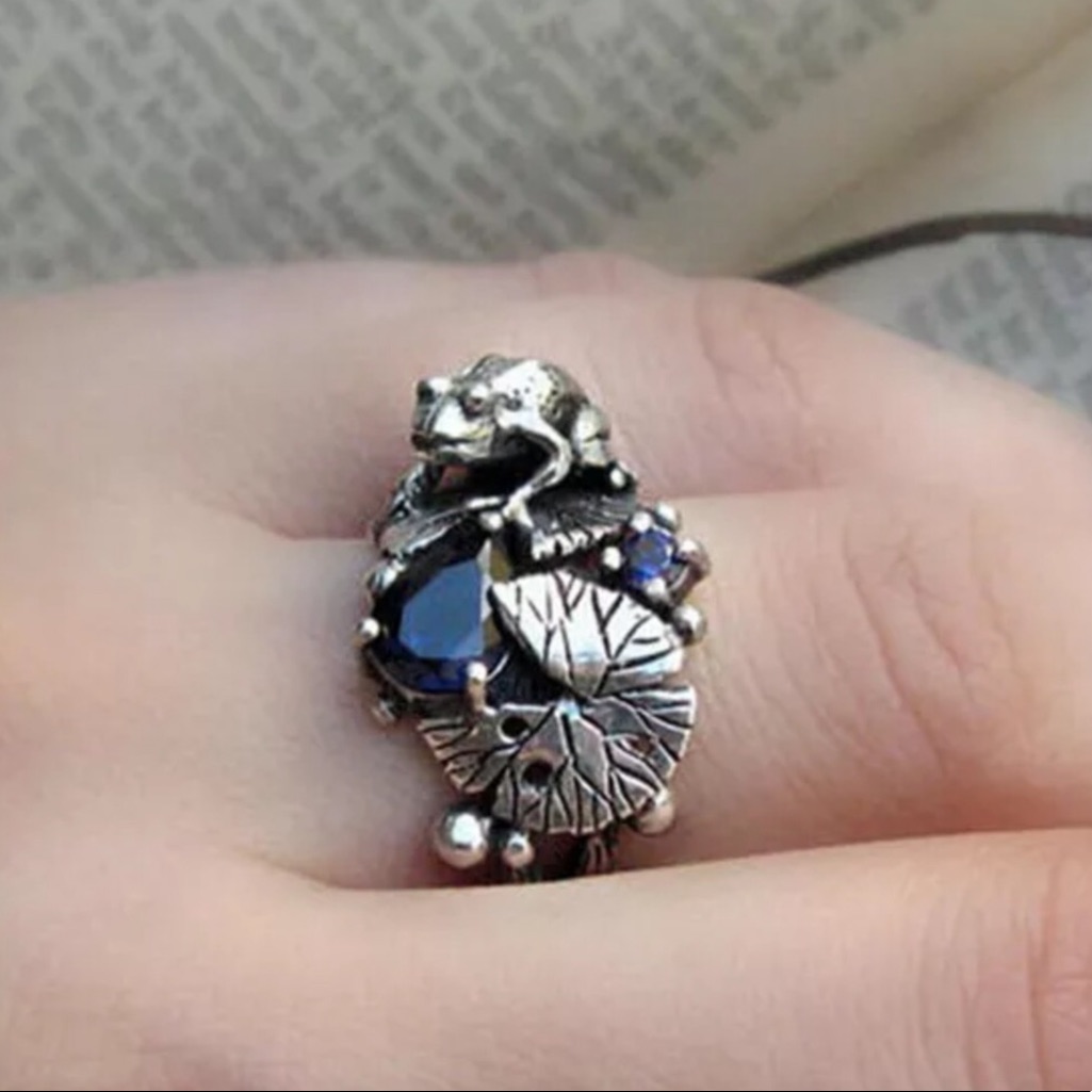 Frog & Lilly Pad Silver Ring!